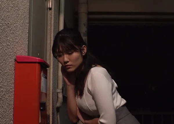 sex sayama Qua nhà phàn nàn gã hàng xóm ghê tởm vì tiếng phim sex quá to và cái kết