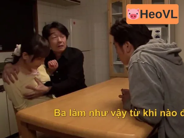 vung trom .com Bố và anh chồng thi nhau xuất tinh đầy lồn nàng dâu mới về nhà